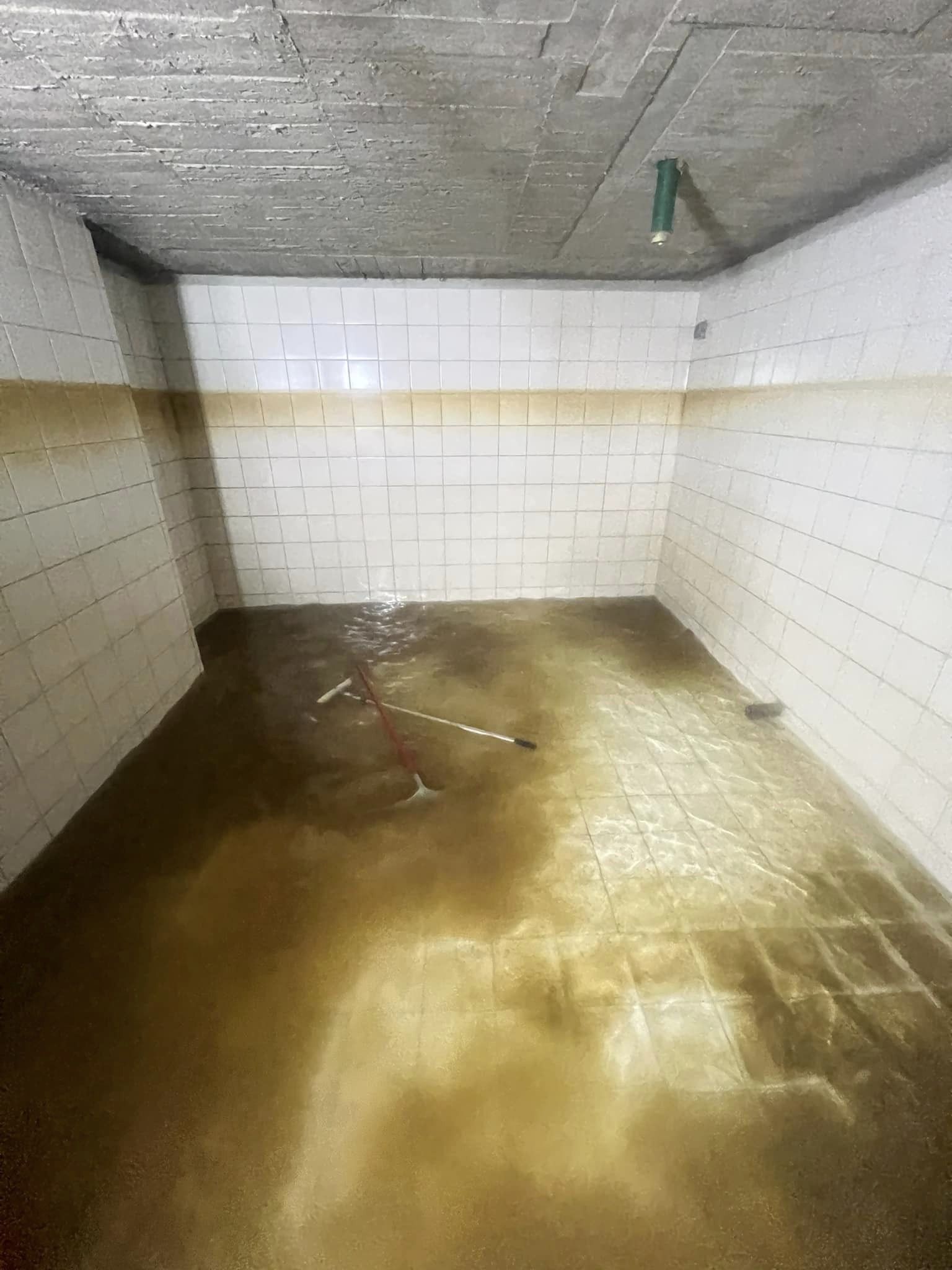 台中大雅水塔清洗