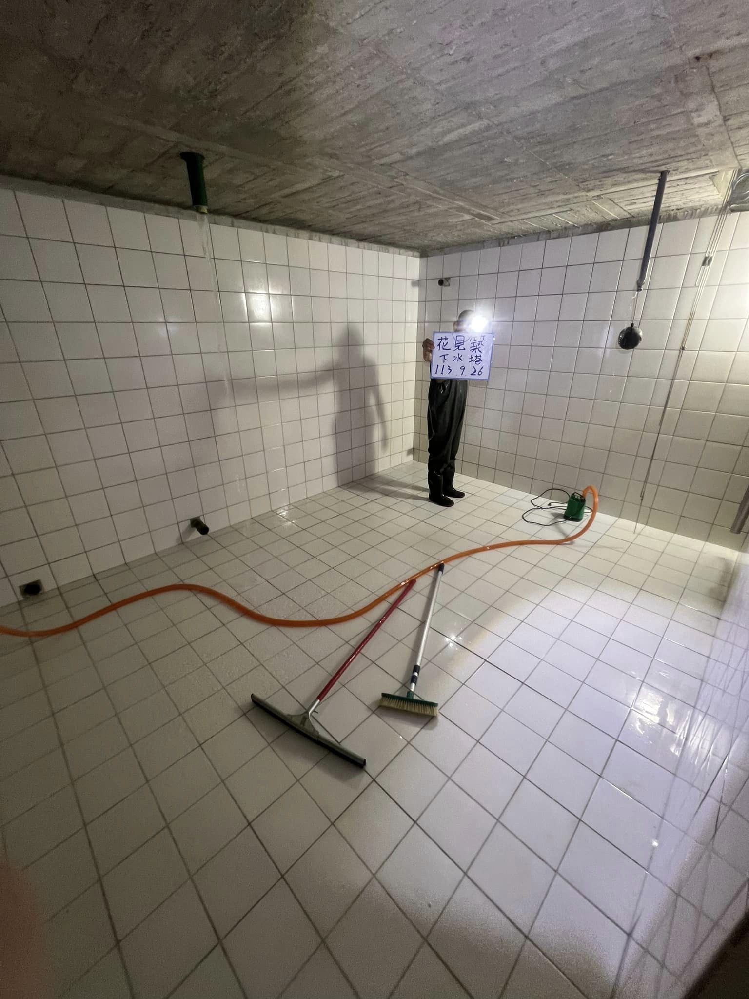 台中大雅水塔清洗