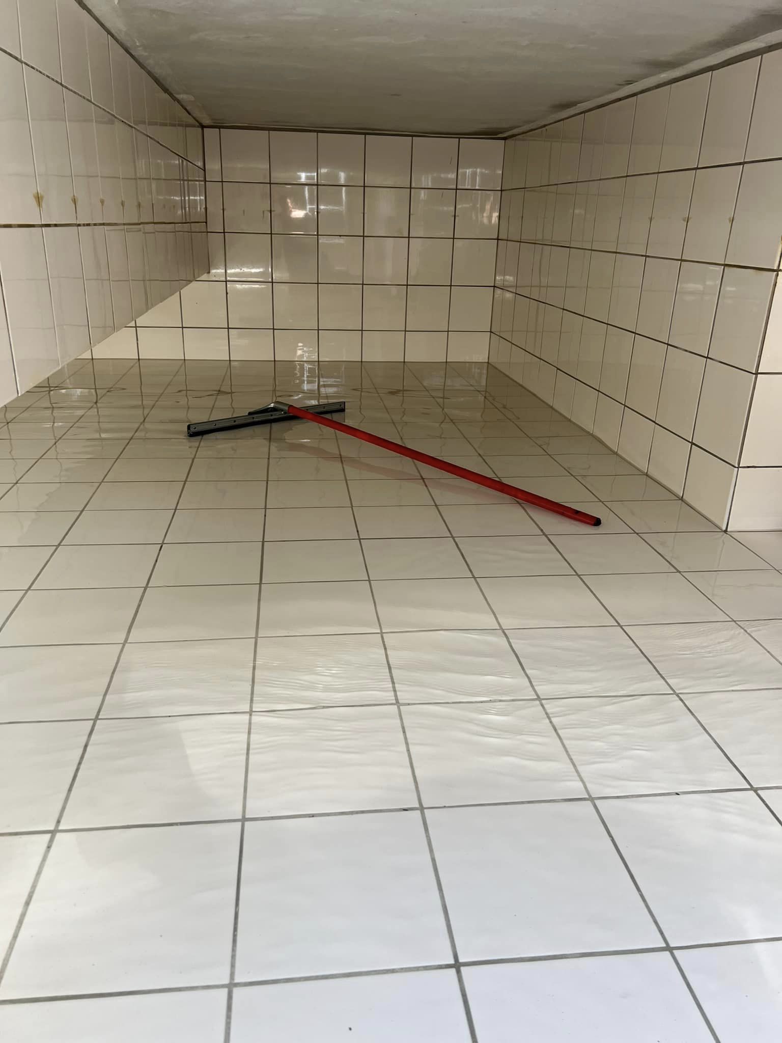 台中大雅水塔清洗