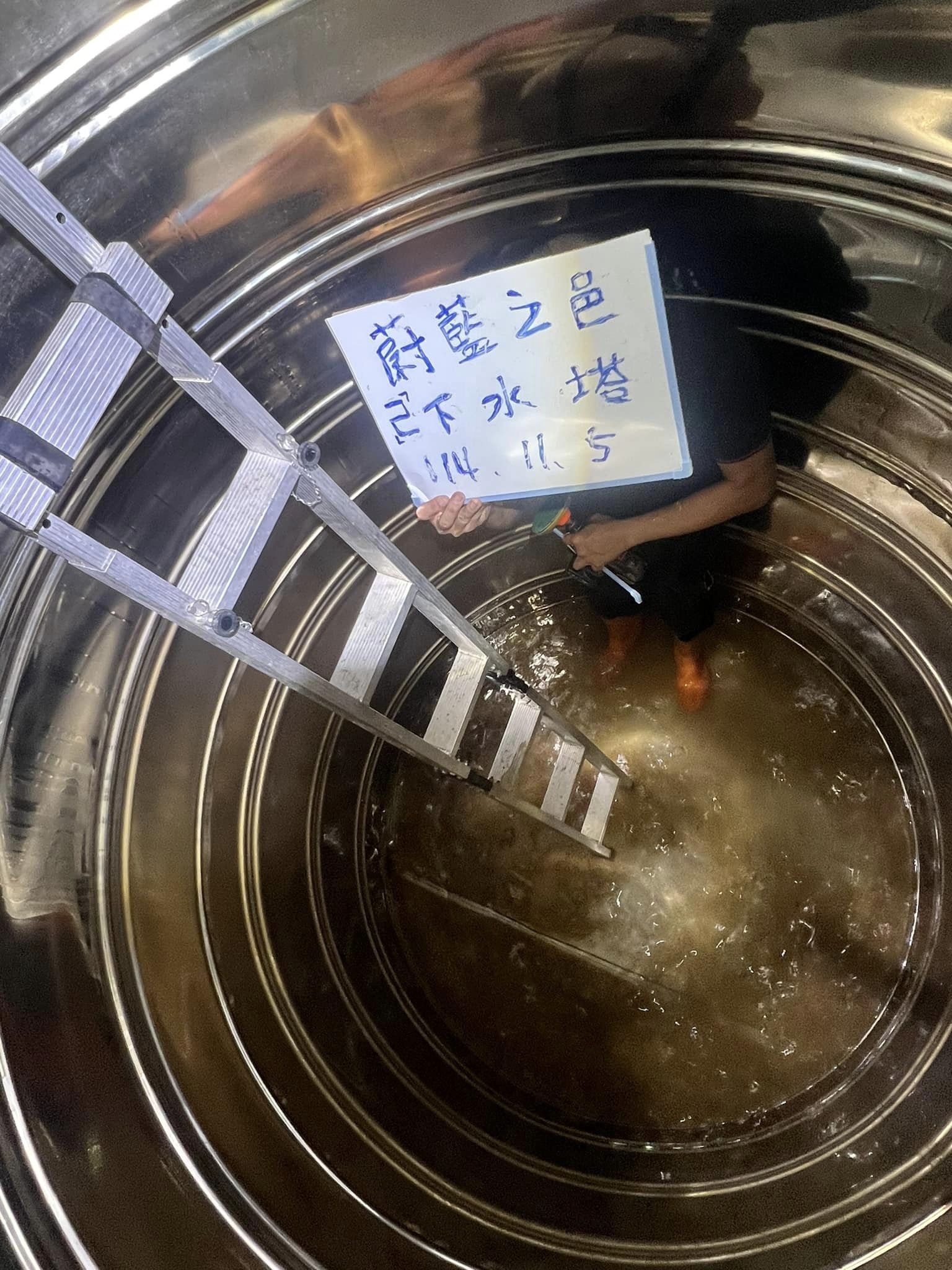 台中清水白鐵水塔清洗