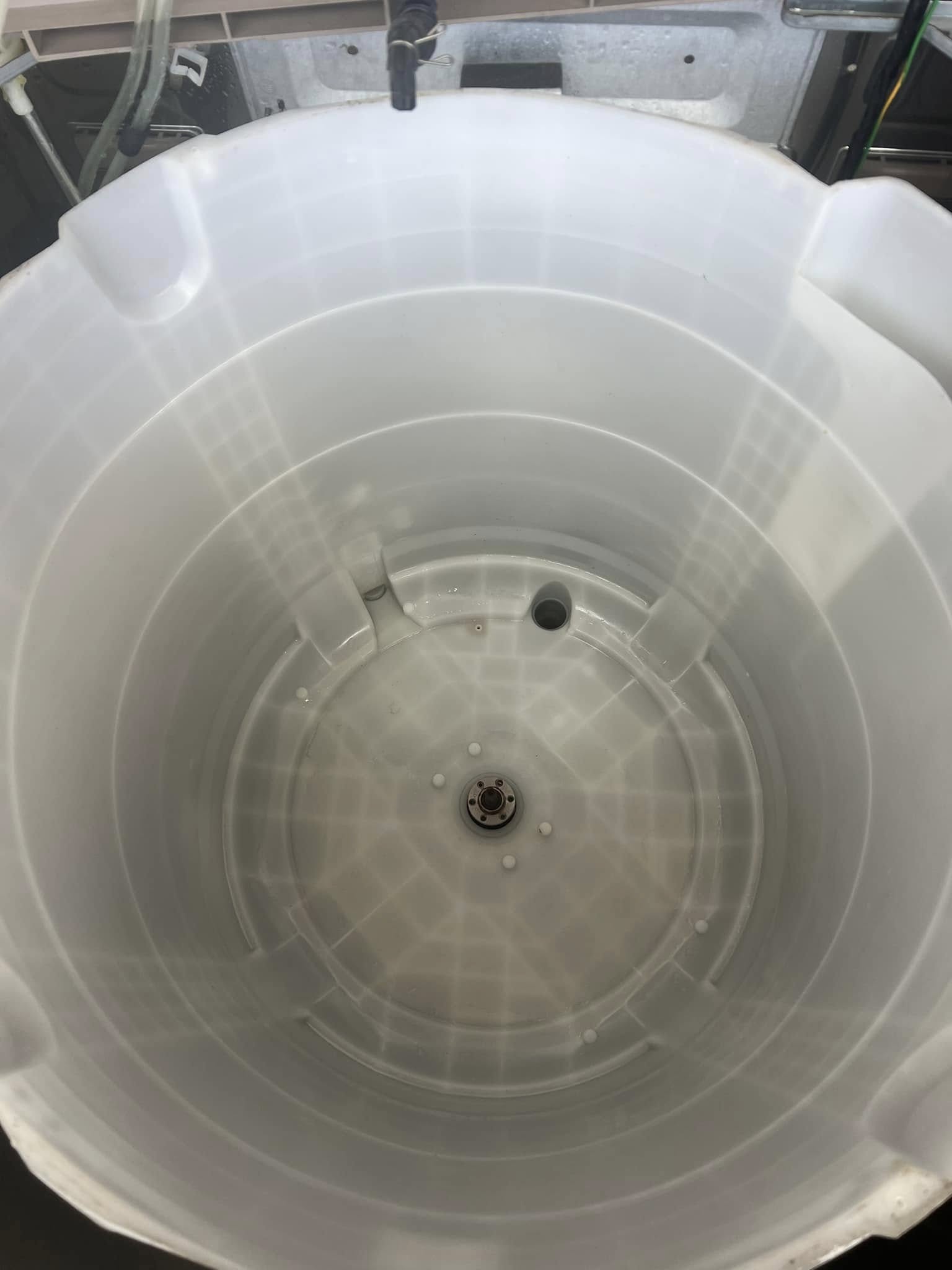 台中沙鹿清洗水塔+洗衣機