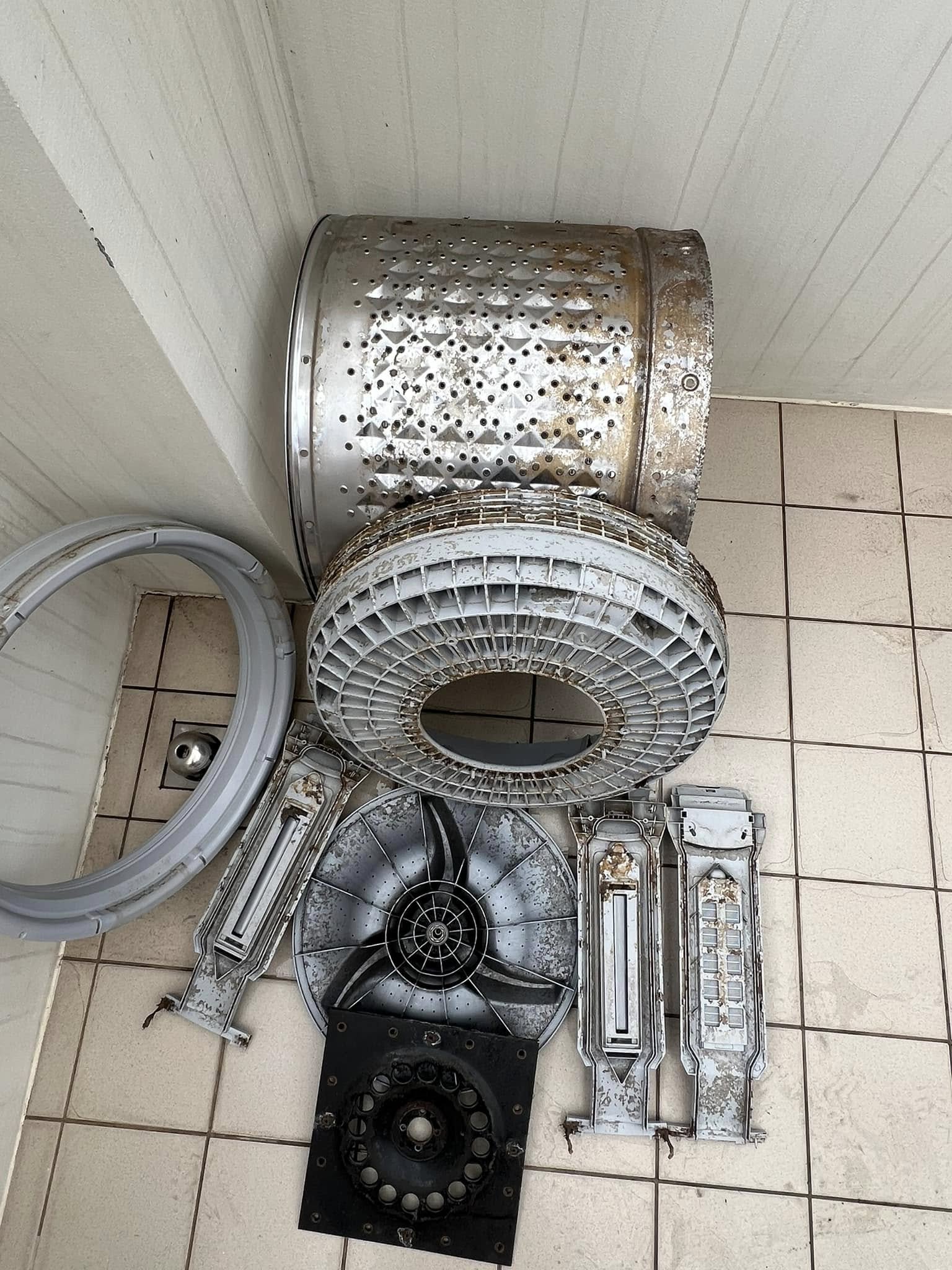 台中清水清洗水塔+洗衣機+太陽能熱水爐+分離式冷氣