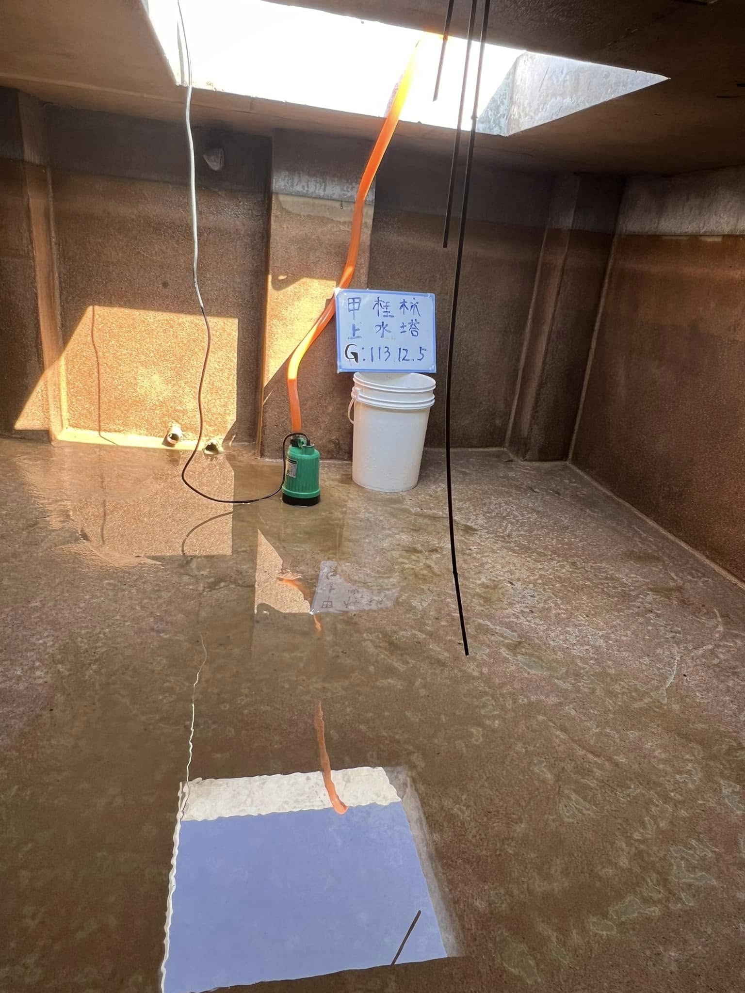 台中清水白鐵下水塔+RC上水塔清洗